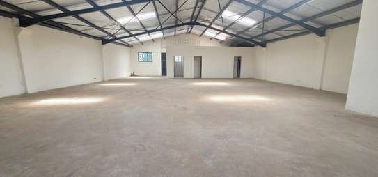 Warehouse with Service Charge Included at Baba Dogo image 1
