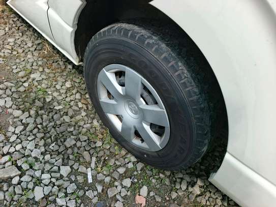 Toyota Hiace automatic diesel image 1