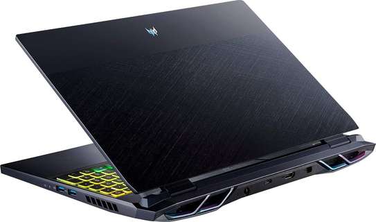 Acer Predator Helios 300 Gaming Laptop image 3
