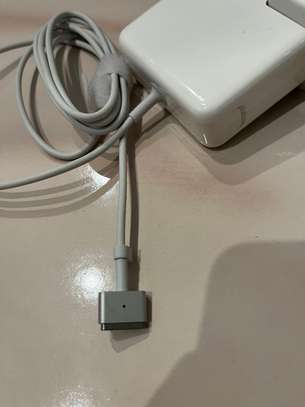 MacBook Pro Charger 60W MagSafe 2 T tip image 2