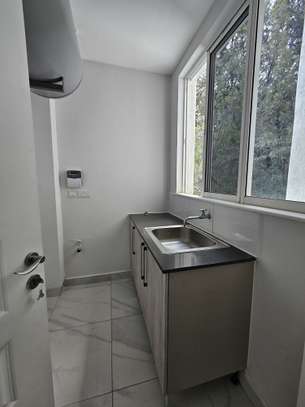 2 Bed Apartment with En Suite in Westlands Area image 9