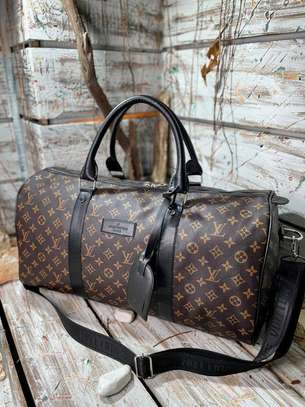 Authentic and designer traveling bags image 4