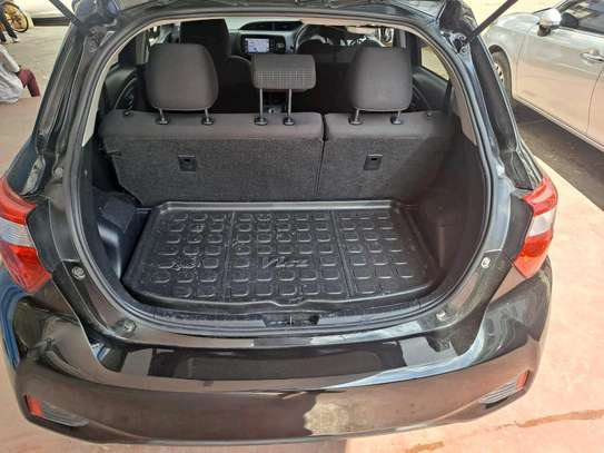 Toyota vitz image 5
