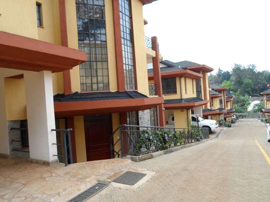 4 Bed Townhouse with En Suite at Kilimani image 1
