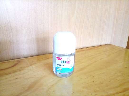 Roll On - Deodrant SebaMed Fresh Scent - Made in Germany image 3