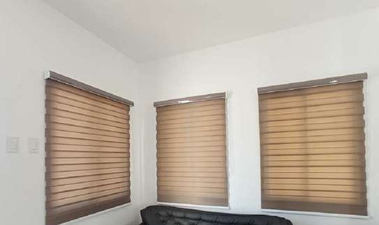 ZEBRA ROLLER BLINDS AT FRIENDLY PRICES image 3