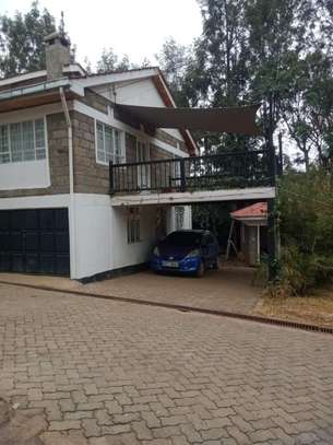 4 Bed House with En Suite at Nairobi Women image 2