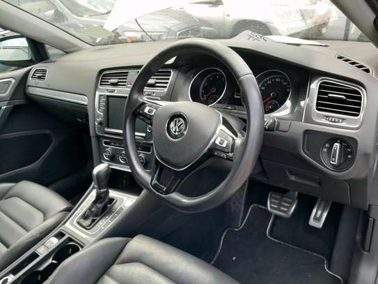 Volkswagen Gold variant Alltrack 2017 image 5