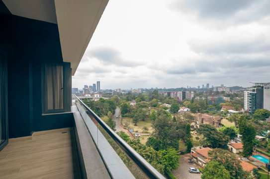Furnished 2 Bed Apartment with En Suite in Riverside image 5
