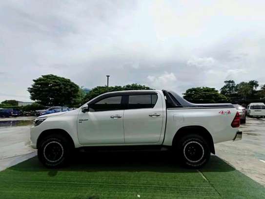 HILUX DOUBLE CAB( HIRE PURCHASE ACCEPTED) image 3