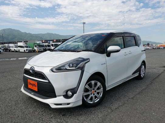 TOYOTA SIENTA HYBRID (MKOPO/HIRE PURCHASE ACCEPTED) image 2