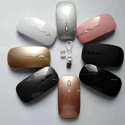 wirelss rechargeable mouse image 1