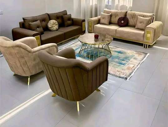 Modern 7 seater image 2