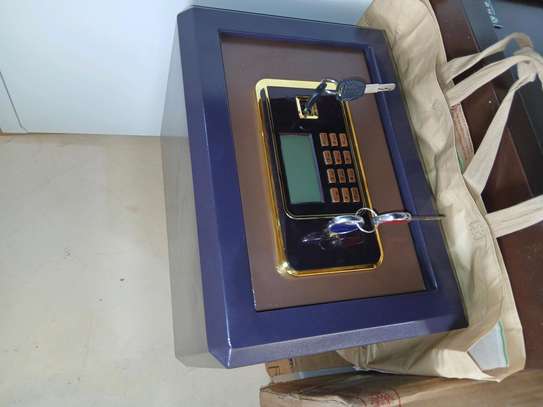 30KG Fireproof Safebox with installed Alarm image 1