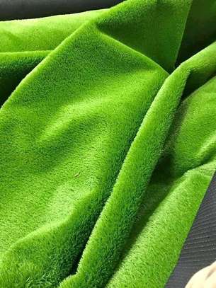 Quality artificial green grass carpets. image 2