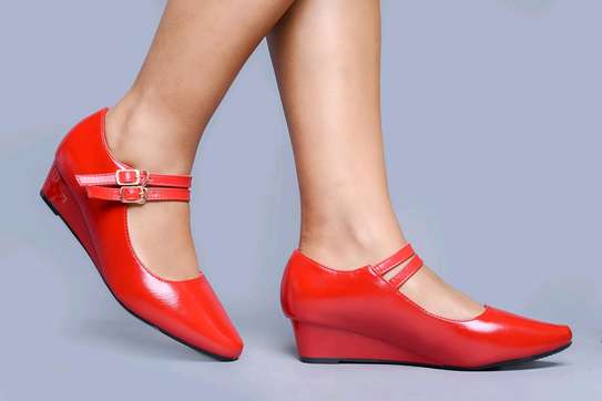 Fancy heels.for ladies image 12
