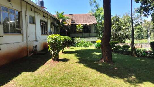 1 acre piece of land with 6 bedroom house. image 5