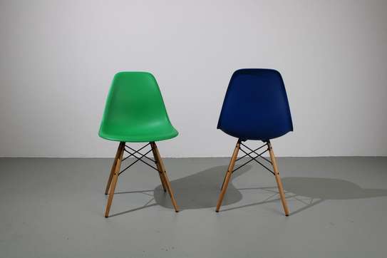 modern light-duty colored plastic Eames chair image 2