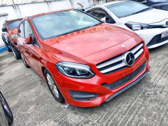Mercedes Benz A180red image 2