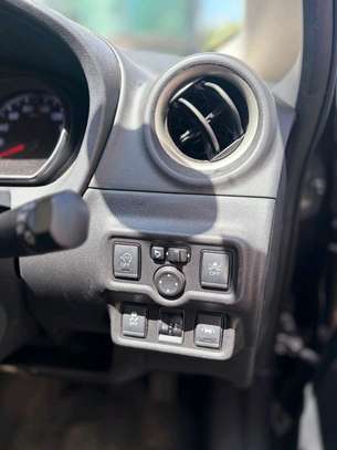 Nissan note nomal image 1