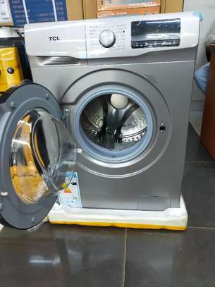 TCL P611 11kg Front Load Washing Machine image 1