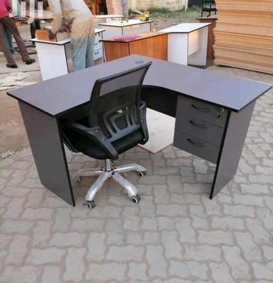 Office lockable desk and a swivel chair image 1