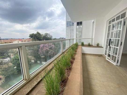 3 Bed Apartment with En Suite in Lavington image 4