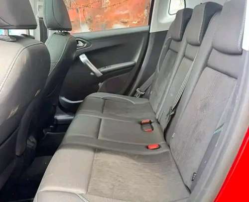 Peugeot 2008 image 4