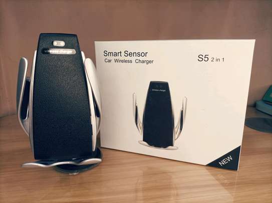 Smart Sensor Wireless Car Charger image 2