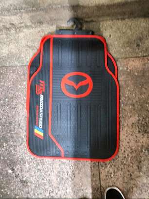 Branded car mats( 5pieces) image 6