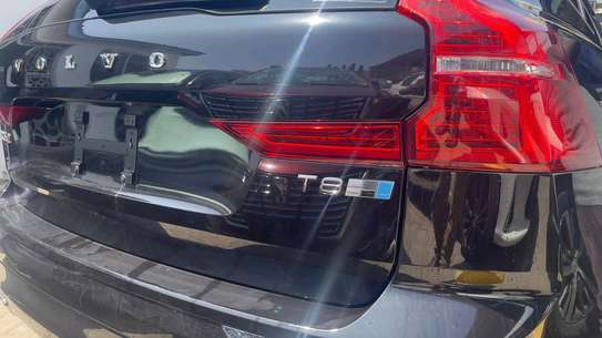 Volvo xc60 t8 petrol 2018 image 8