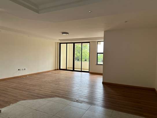 Serviced 3 Bed Apartment with En Suite in Kileleshwa image 18
