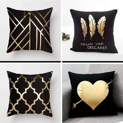 CLASSY IMPORTED THROW PILLOWS image 5