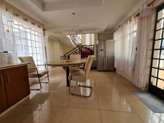 4 Bed Townhouse with En Suite in Westlands Area image 10