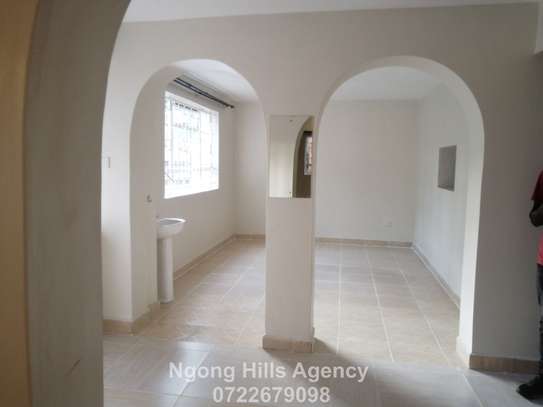 5 Bed Townhouse with En Suite in Ngong image 8