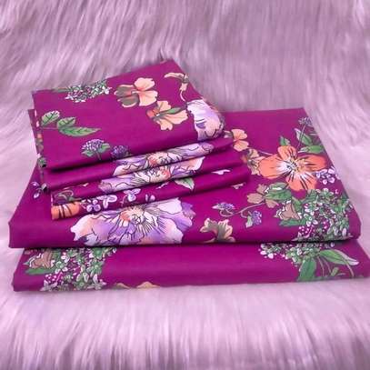 7*8 Flat bedsheets (2) with 4 cases image 8