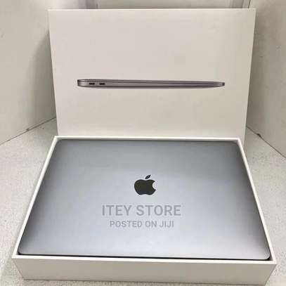 New Laptop Apple MacBook Air 8GB Intel Core I3 SSD 256GB image 2