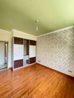 3 Bed Apartment with En Suite in Kilimani image 9