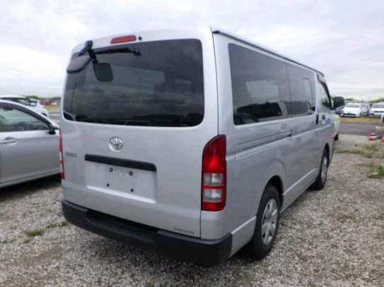 AUTOMATIC DIESEL HIACE (MKOPO ACCEPTED) image 3