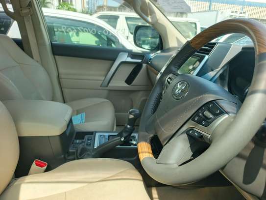 Toyota landcruiser prado image 6