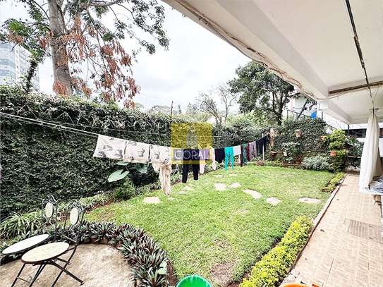 5 Bed Villa in Riverside image 4