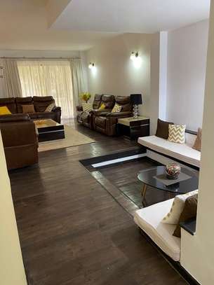 Serviced 3 Bed Apartment with En Suite in Kileleshwa image 17