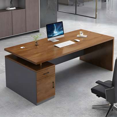 Office Desk: 1.4M Professional Workstation Desk image 4