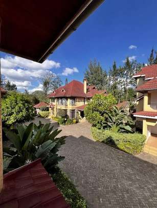 5 Bed Townhouse with En Suite in Kileleshwa image 1