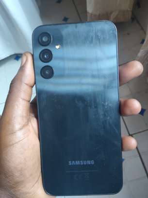 Samsung Galaxy A24 (Negotiatable) image 2