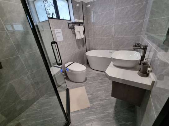Serviced 4 Bed Apartment with En Suite at Kileleshwa image 14