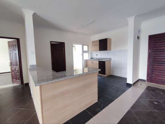 2 Bed Apartment with En Suite in Lavington image 3