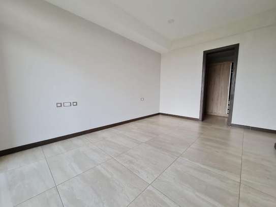 2 Bed Apartment with En Suite in General Mathenge image 7