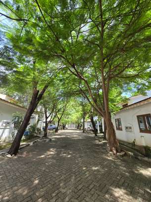 4 Bed Townhouse with En Suite in Nyali Area image 40