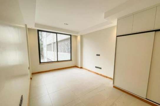 3 Bed Apartment with En Suite at Peponi Road image 18